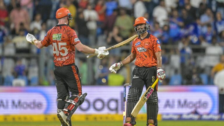 VIDEO | ‘Batters don’t respect bowlers anymore’, says SRH assistant coach Muralitharan